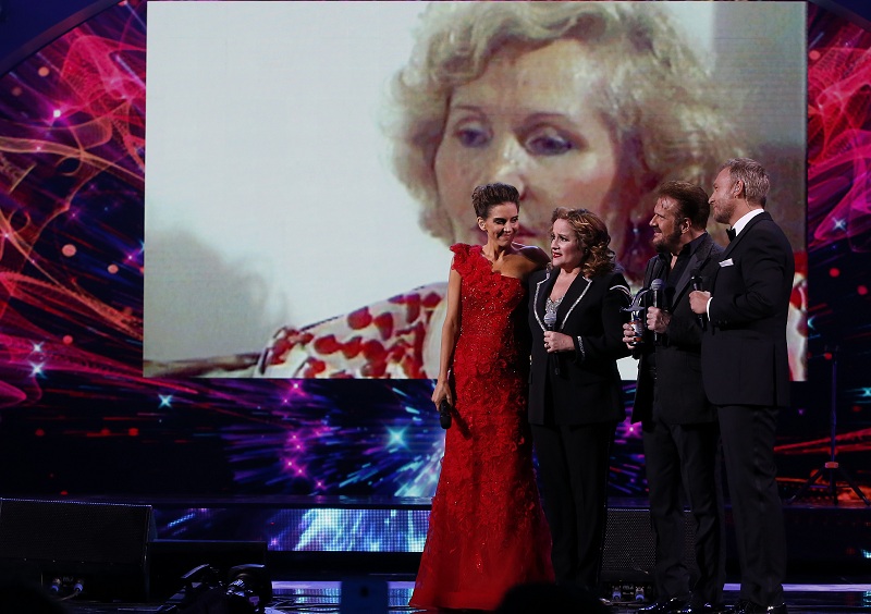 El llanto de Belloni y el homenaje de Pimpinela