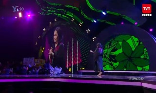 Ana Gabriel y letrero que no leyó