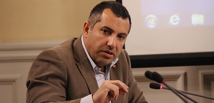 Denuncia de exintendente Atton revelaría más audios que involucrarían a Hasbún en presuntas coimas