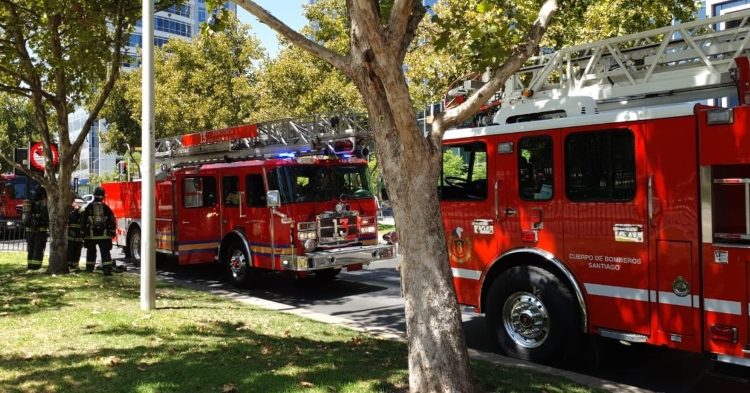 Llamado por emanación de humo obligó a evacuar Kidzania: emergencia se encuentra controlada