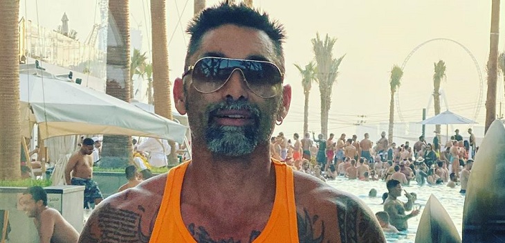 Y lo cuenta como chiste: la transfóbica aclaración de Marcelo Ríos por besar a alguien del mismo sexo