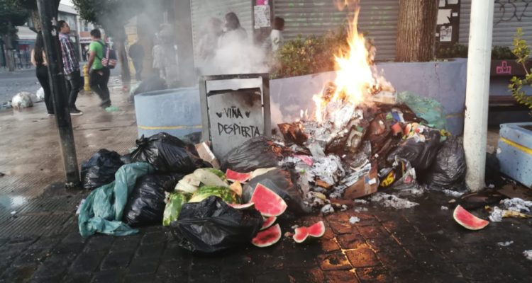 Enfrentamientos con carabineros y cerca de 43 detenidos deja segunda jornada del Festival de Viña