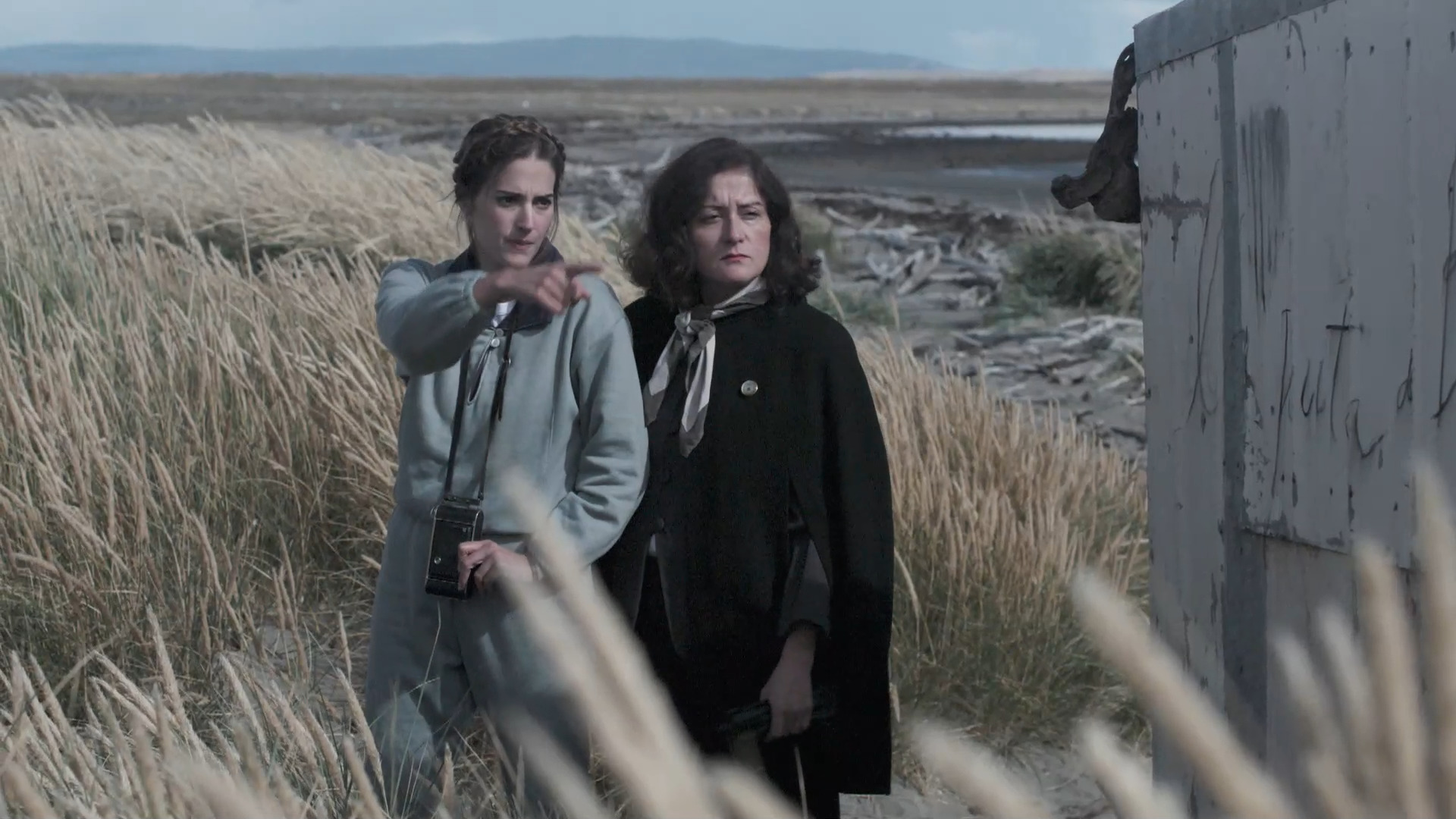 Nueva serie de Canal 13: asesinato marcará el segundo capítulo de 'Helga y Flora'