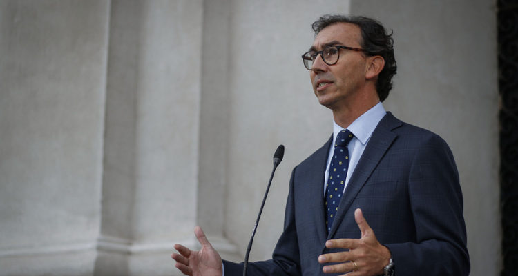 Mineduc anunciará en los próximos días el plan de retorno gradual a clases presenciales