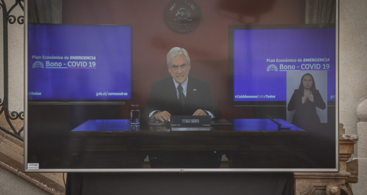 Pulso Ciudadano: Piñera sube a 11,6% de aprobación pero 61,4% evalúa mal su desempeño en la pandemia