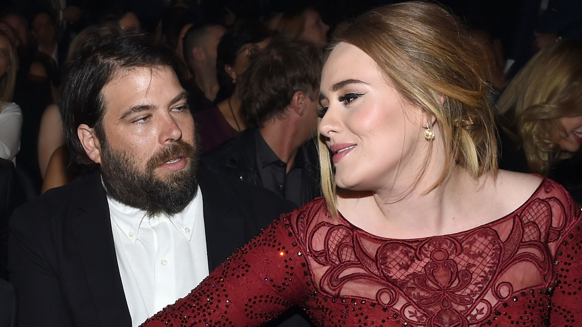 Adele logra sellar su divorcio pagando millonaria cifra para terminar vínculo con su ahora exesposo