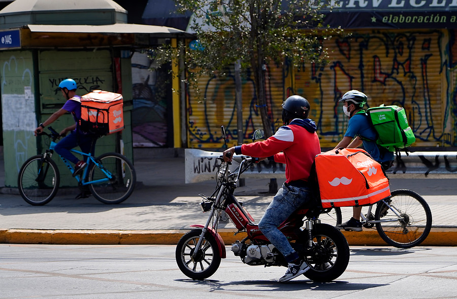Ministro Palacios anuncia autorización para delivery de comida y medicamentos hasta la medianoche