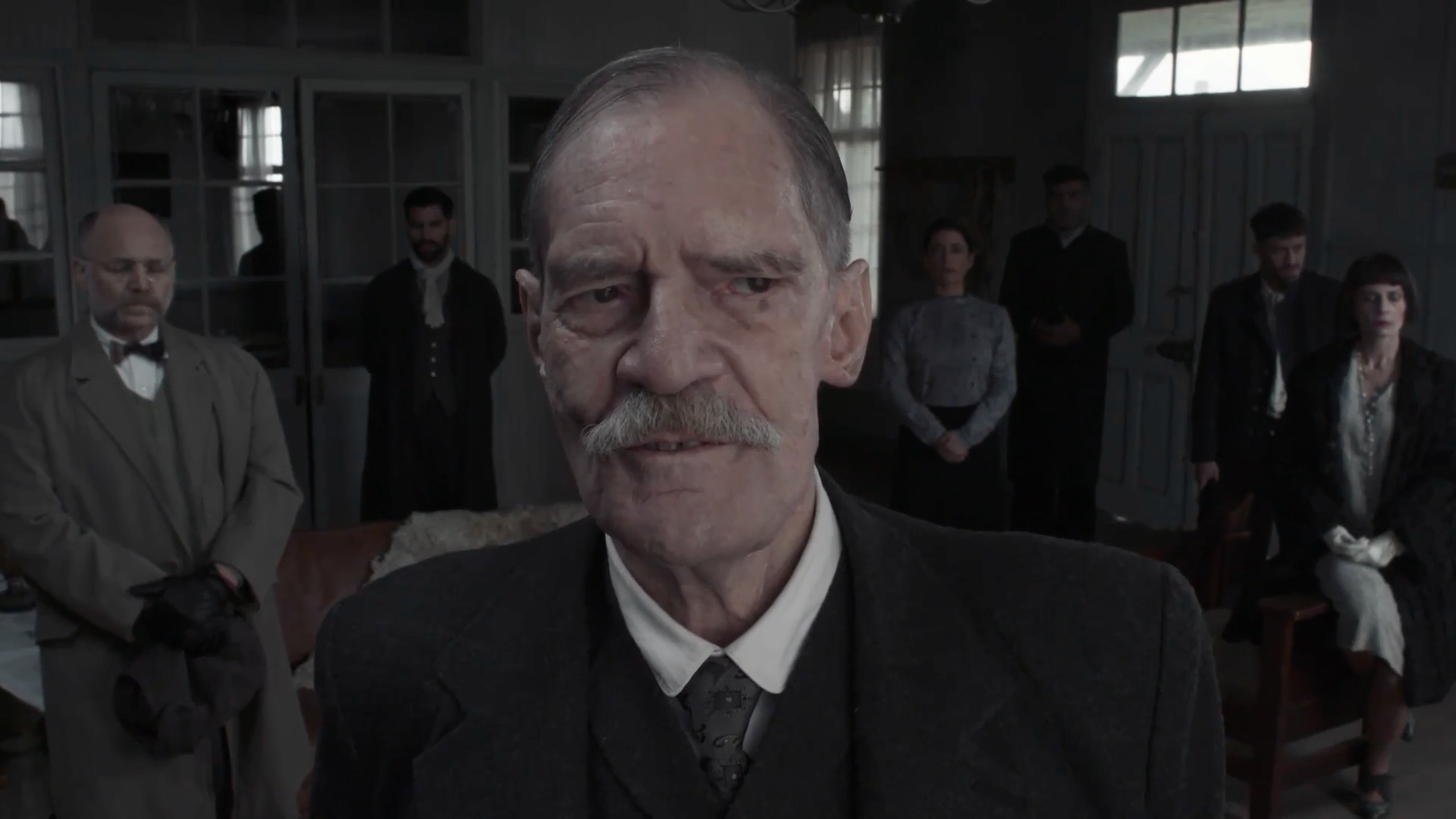 “Helga y Flora” toma nuevos ribetes: “Raymond” impone terror en reunión clave y por medio de amenaza