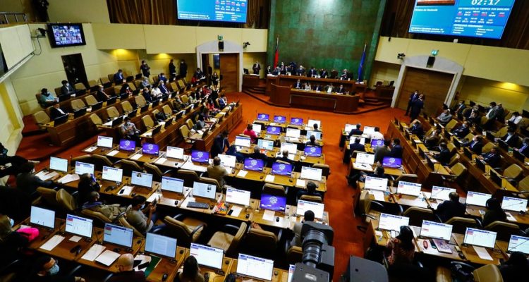 Diputados declaran inadmisible proyecto que proponía suspender pago del CAE durante la pandemia