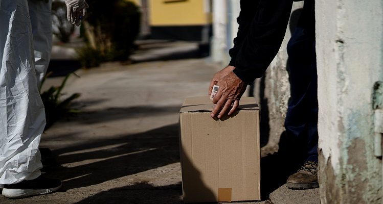 Alcalde de Puerto Varas por las 2.300 cajas de alimentos en bodega: 
