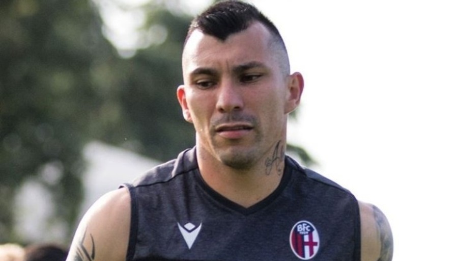 Bologna de Gary Medel reembolsará dinero a sus abonados