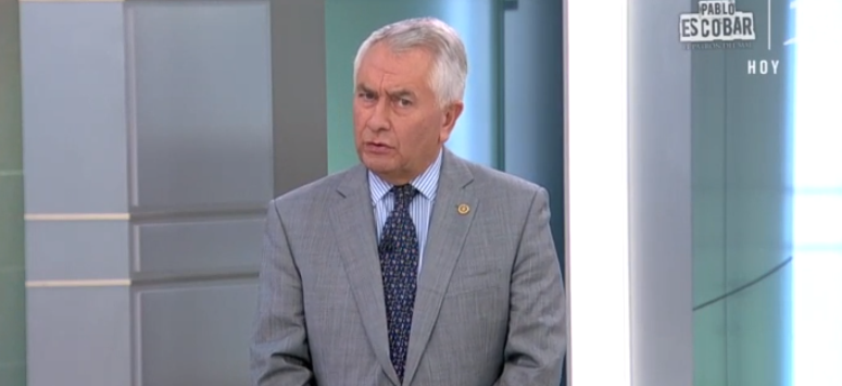 Duros dichos de Enrique Paris contra Izkia Siches genera amplio debate en redes