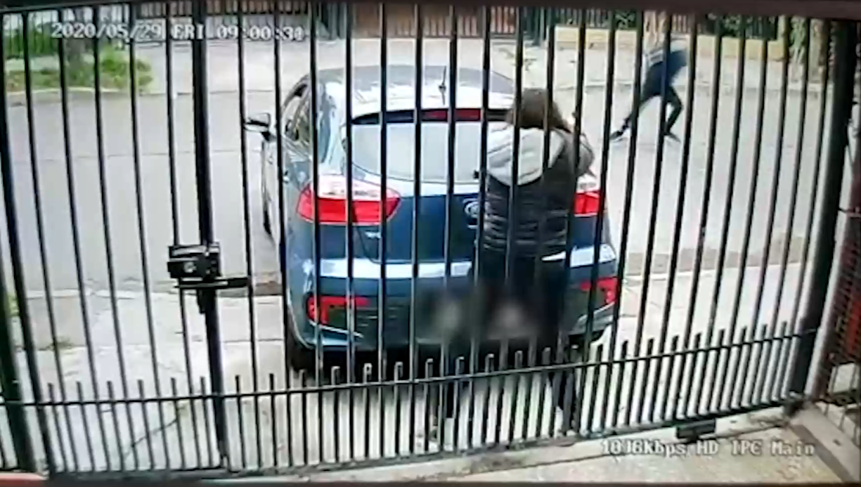 El relato de la subinspectora de la PDI que frustró a tiros un portonazo en su hogar de Maipú