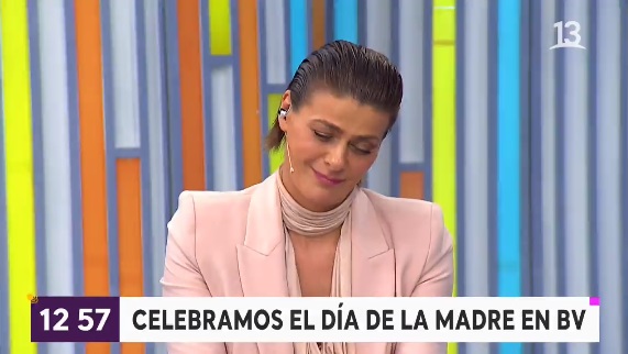 tonka tomicic emocionada en bienvenidos