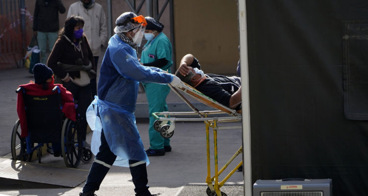 Espacio Público advierte que Santiago "debe entrar en hibernación" ante avance de la pandemia