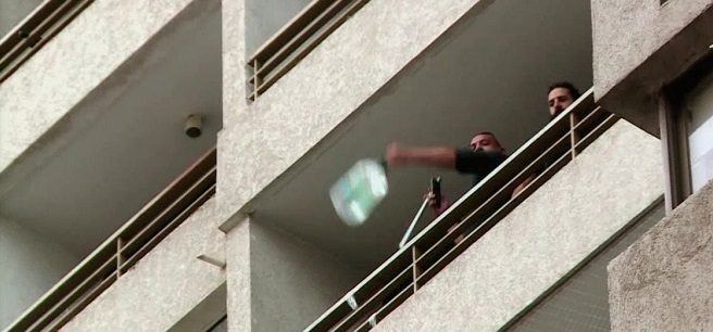 Ordenan dejar el país a extranjeros acusados de protagonizar incidentes en edificio de Recoleta