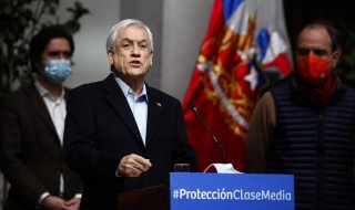 Piñera anuncia plan de apoyo a la clase media