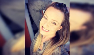 Claudia Conserva animó Milf luciendo prenda que usó hace 28 años en Extra Jóvenes