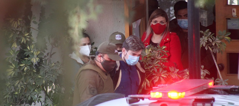 Abogado de 'Nano' Calderón es acusado de forcejear con gendarmes en visita a clínica psiquiátrica