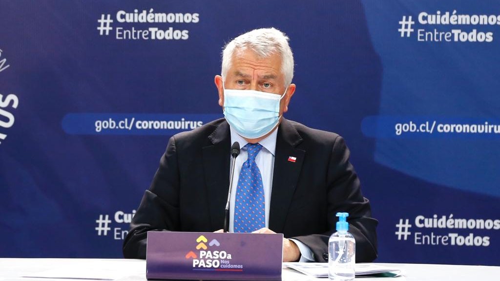 Minsal anuncia que hará modificaciones en los tiempos de cuarentena para los contagios confirmados