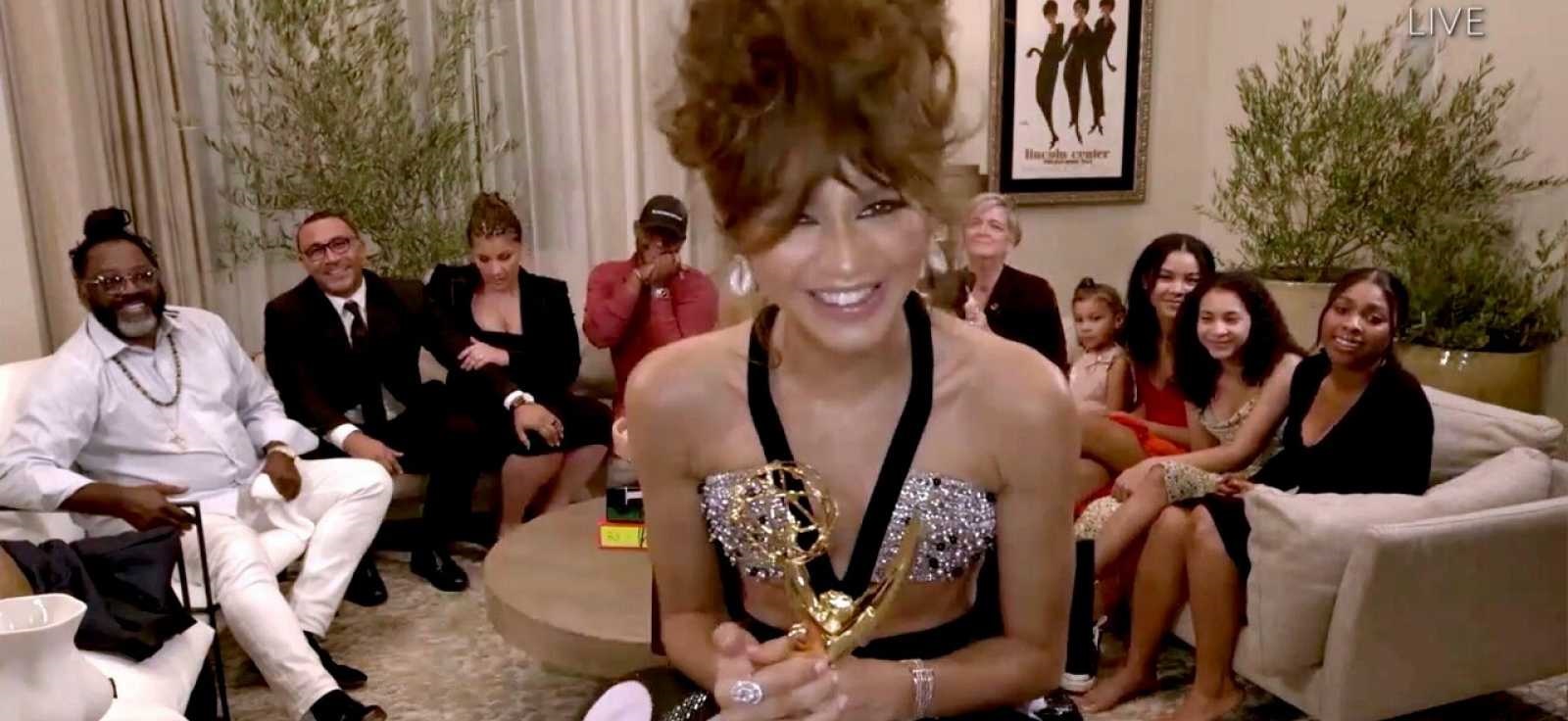 Zendaya hizo historia en los Emmy: es la artista más joven en ganar premio de mejor actriz de drama