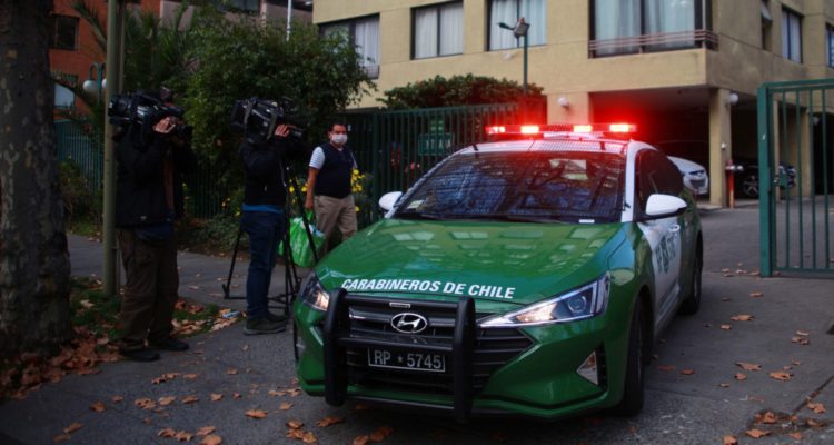 Hombre sorprendido violando a su madre en Las Condes queda en prisión preventiva