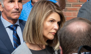 La actriz Lori Loughlin inicia una pena de dos meses de cárcel