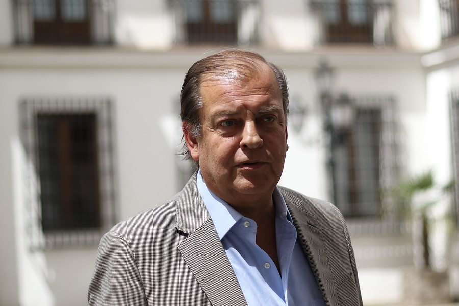 Francisco Vidal irá por sillón presidencial