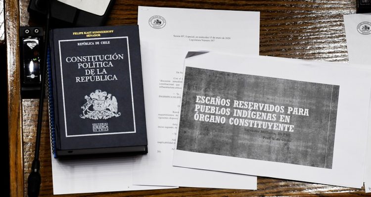 Comisión aprueba agregar escaños reservados para pueblos indígenas en Convención y pasará a Sala