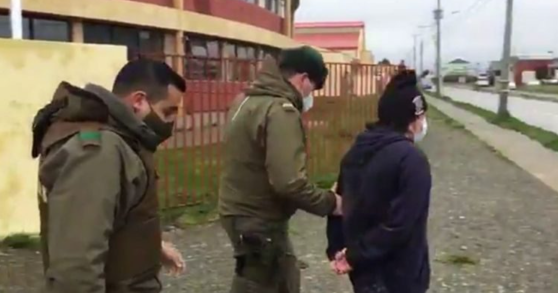 Vocal de mesa llegó ebrio y terminó detenido en Punta Arenas
