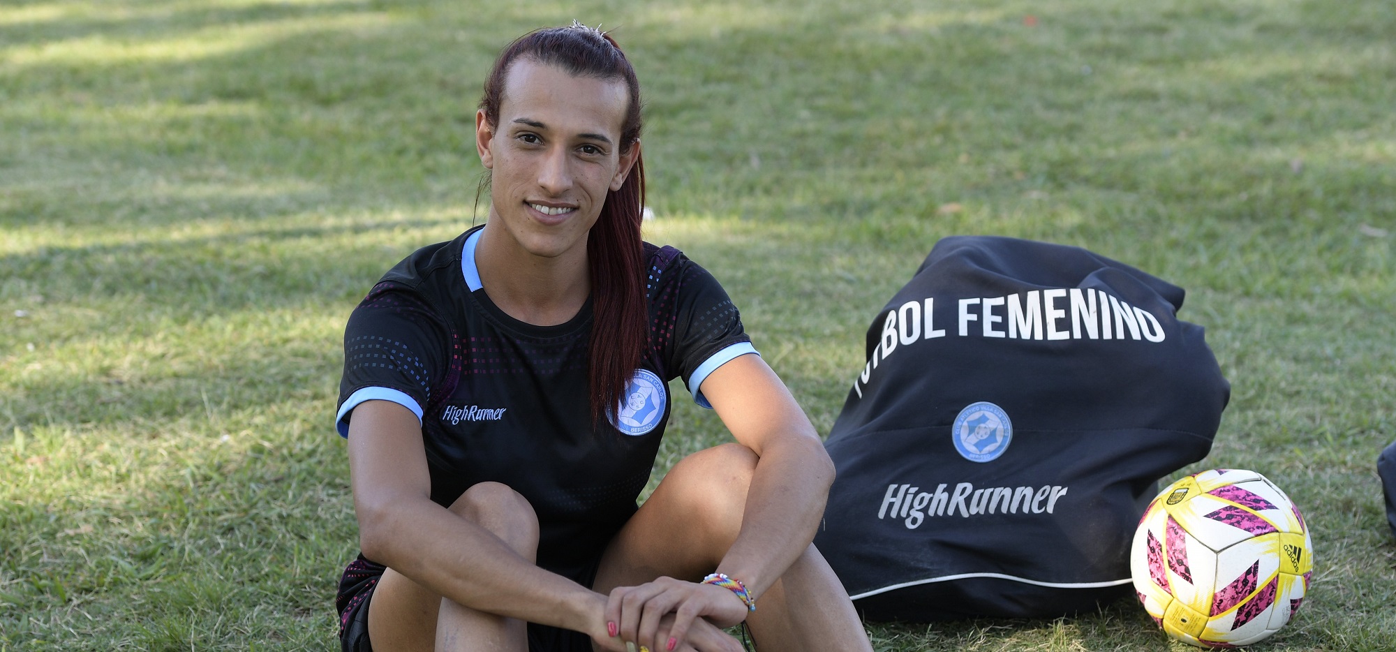 Mara Gómez, la primera futbolista trans autorizada a jugar torneo femenino argentino