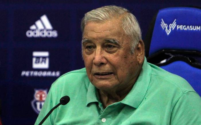 A los 83 años fallece el histórico jugador de la Universidad de Chile y la 'Roja'