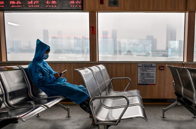 The Guardian eligió a fotográfo chileno como el mejor del año por sus trabajo en Wuhan