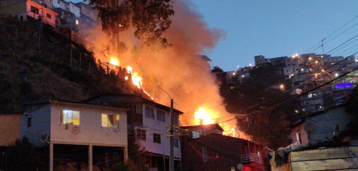 Confirman muerte de niña en incendio ocurrido en Cerro Las Cañas