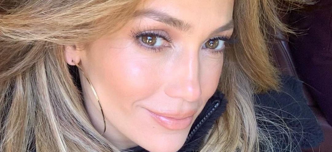 Jennifer Lopez encaró a usuaria que la criticó por tener "toneladas de bótox"