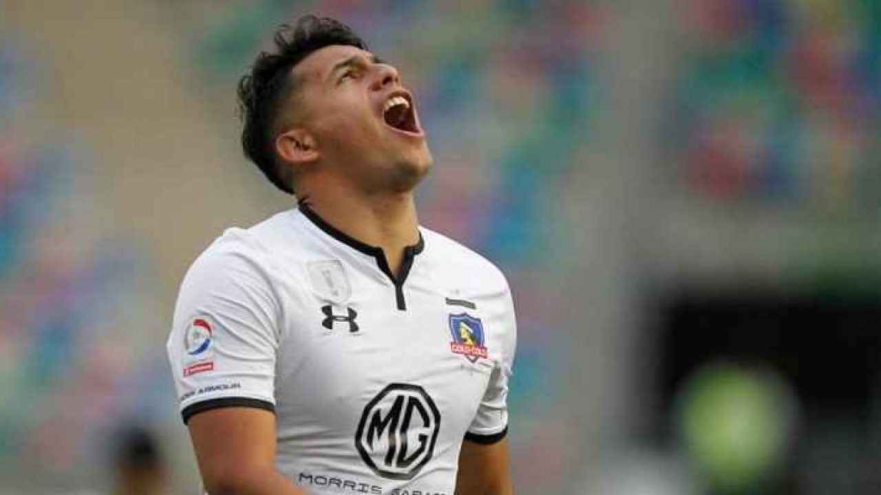 Delantero de Colo Colo es denunciado por constantes fiestas: 