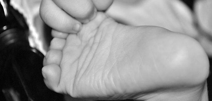 Bebé fue abandonado al interior de una bolsa en Argentina: 