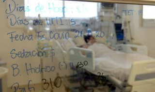 camas uci hospital van buren