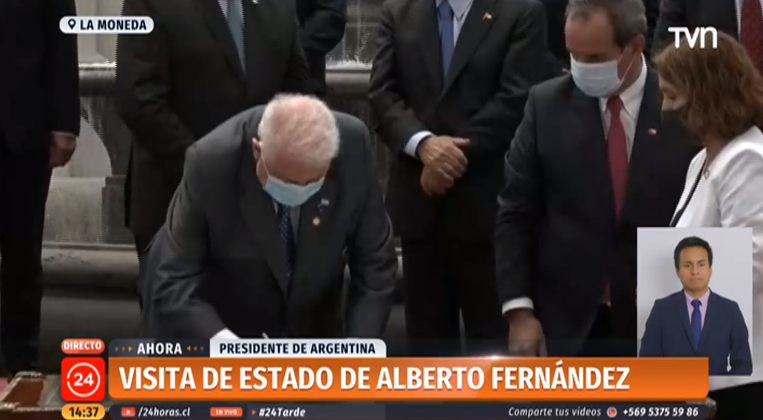 El lapsus que se vivió en ceremonia con presidente Fernández a causa de Enrique Paris