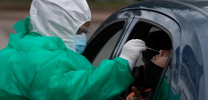 Brasil registra primer caso de reinfección de COVID-19 con variante de Sudáfrica