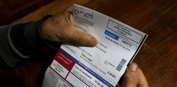 Sernac inicia proceso contra ENEL para exigir compensación a clientes tras constantes cortes de luz
