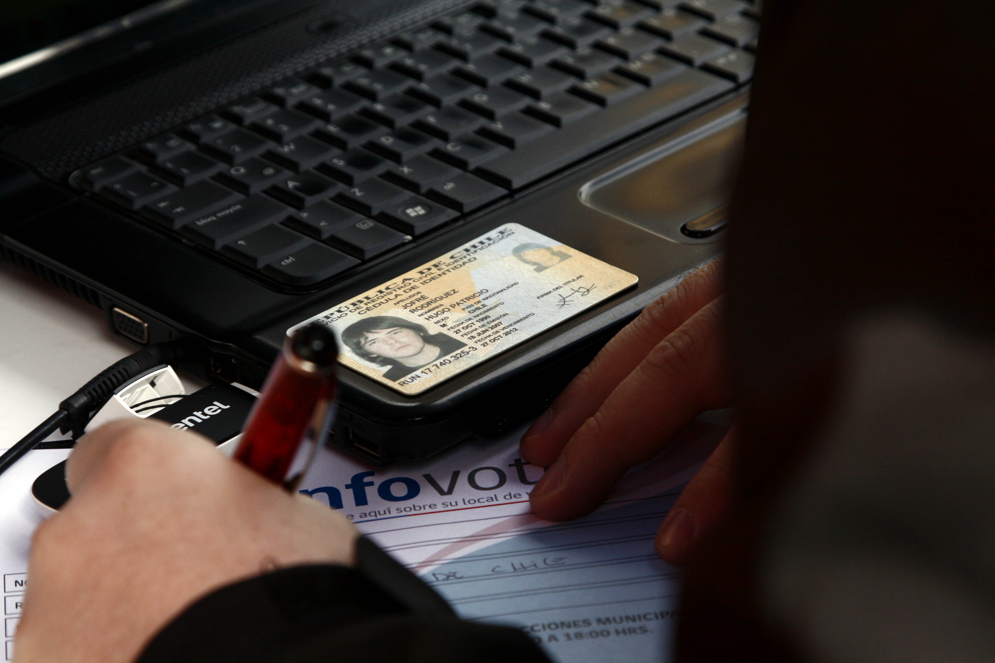 Extienden hasta fin de año vigencia de cédulas de identidad vencidas en 2020 y 2021