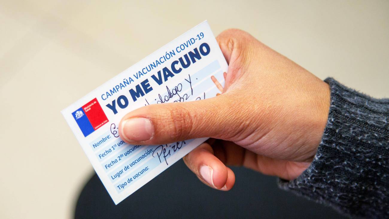 Piñera anuncia que Chile sobrepasó los 2 millones de vacunados contra COVID-19