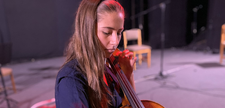 Rafaela Vicuña, una promesa musical: sobrina de Benjamín Vicuña entre los 100 jóvenes líderes 2020