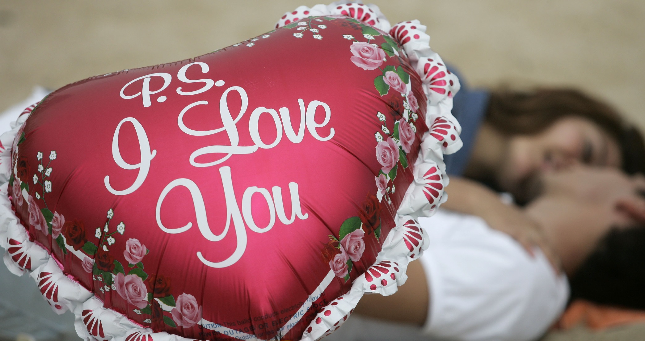 Encuesta Nación Placer: resultados revelan que chilenos disfrutan más comer y ver series que el sexo