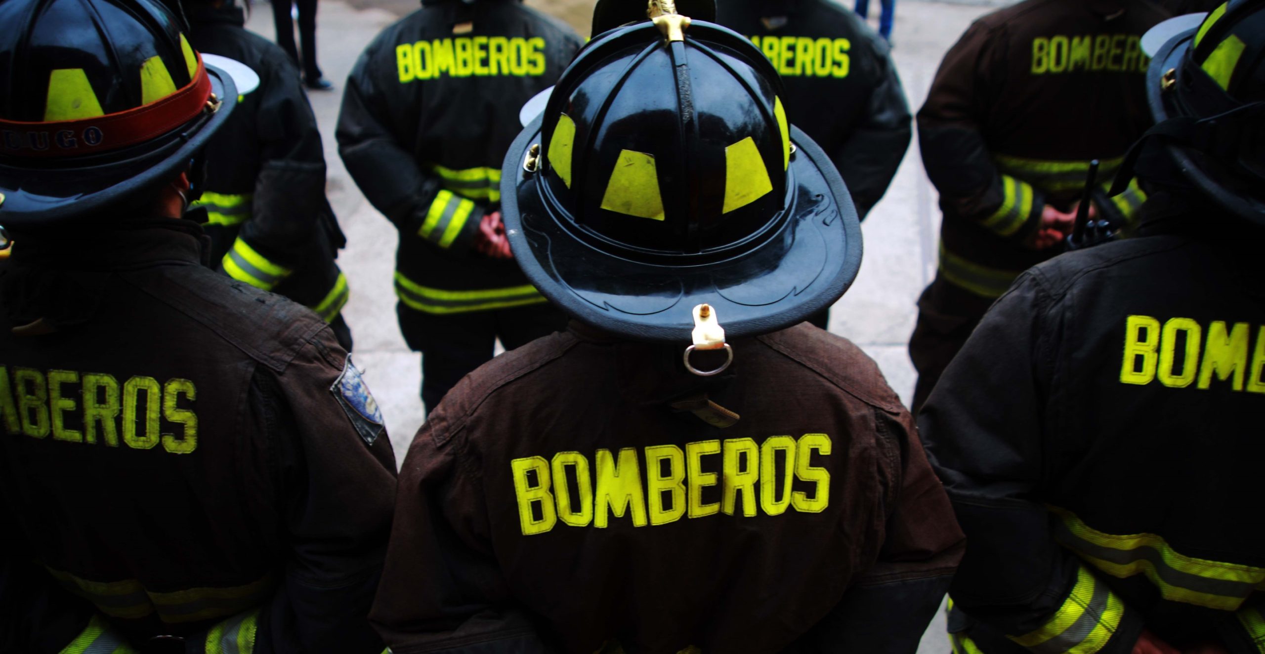 Bomberos de todo Chile llegarán a apoyar búsqueda de Tomás