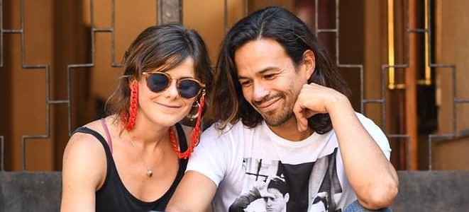 Montse Ballarín y Chapu Puelles posaron desde la playa con su bebé: 