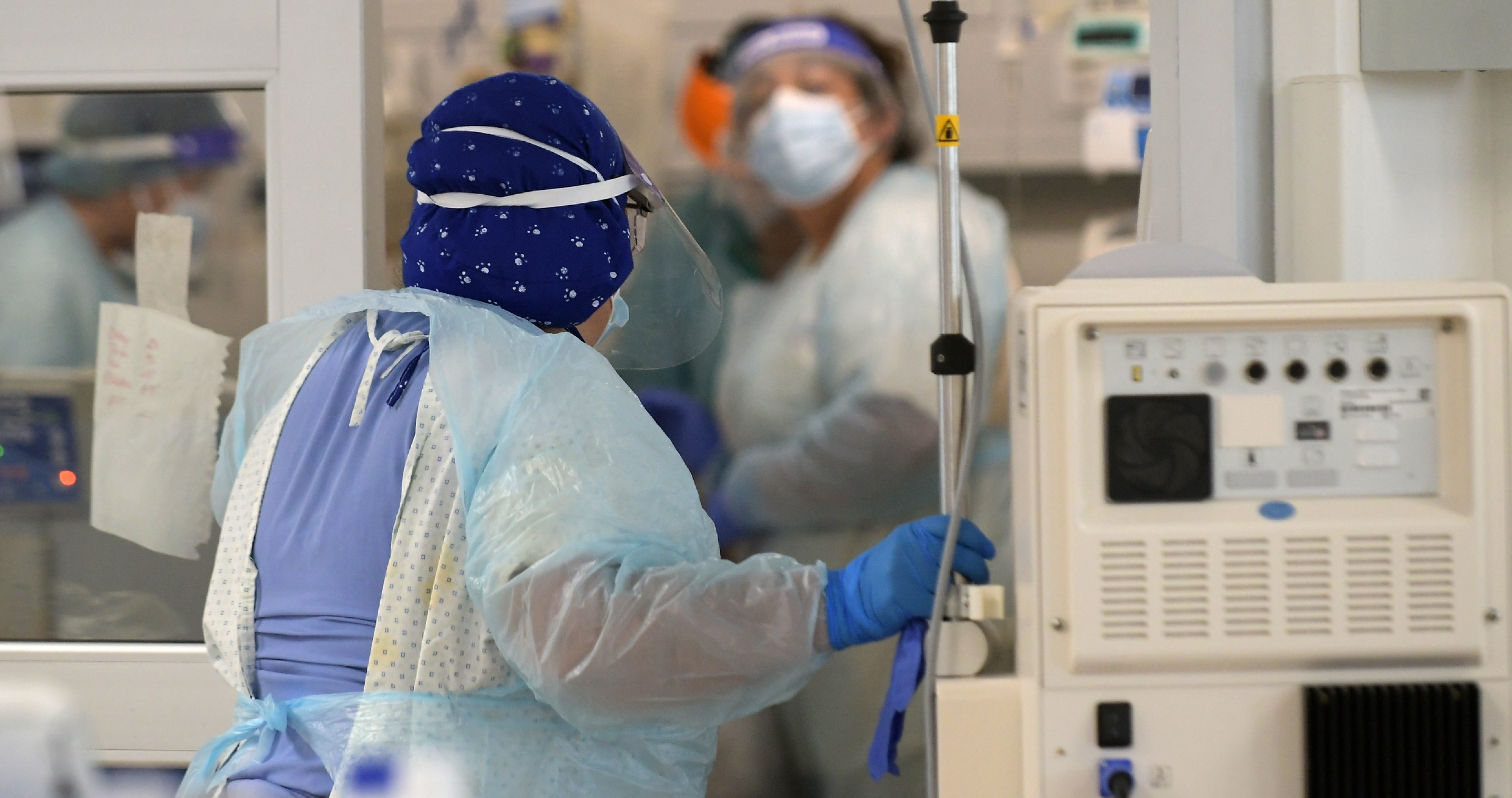 Análisis estima que el uso de camas UCI caerá a un tercio en abril tras segundas dosis de vacunación