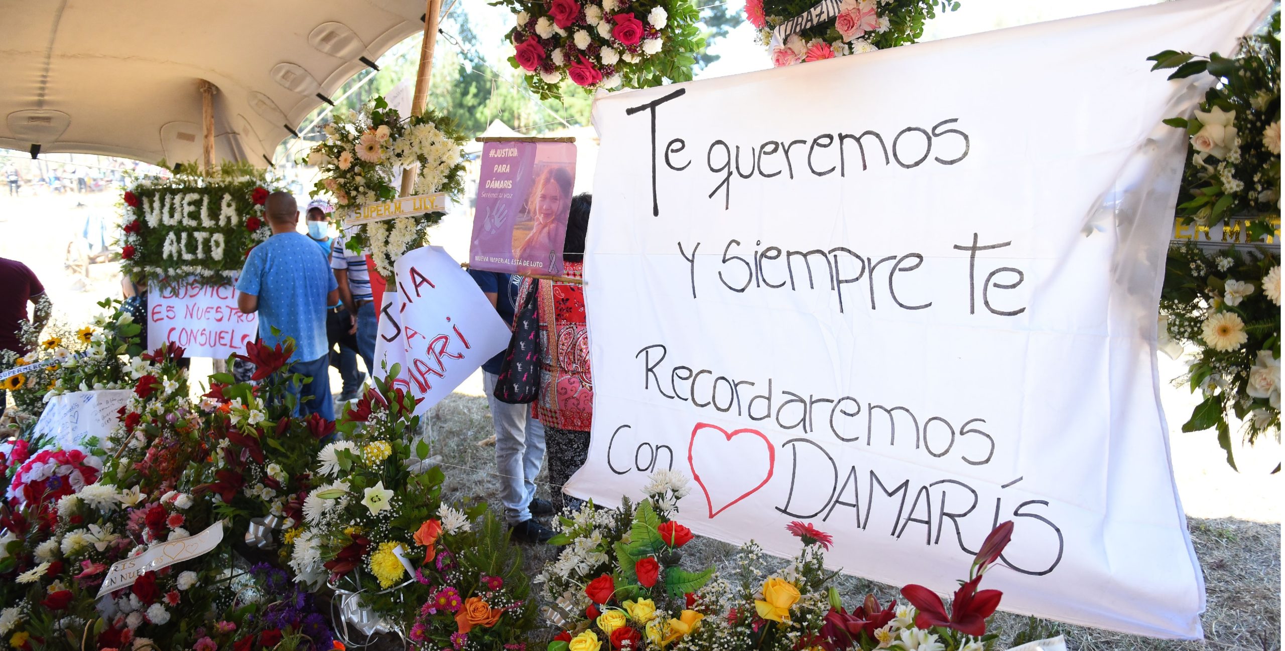Familiares y cercanos despidieron a Damaris Meliñir, joven asesinada en La Araucanía