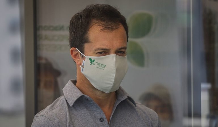 Ministro Palacios descartó que cambio de medidas para malls en Fase 2 sea por el Día de la Madre